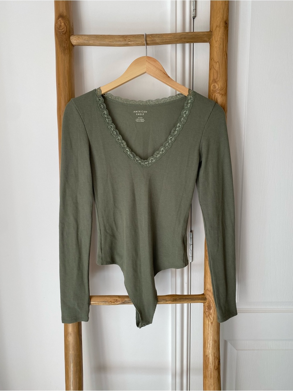 American Eagle Ribbed Lace-Trim Long Sleeve Bodysuit V-Neck Olive Green Medium